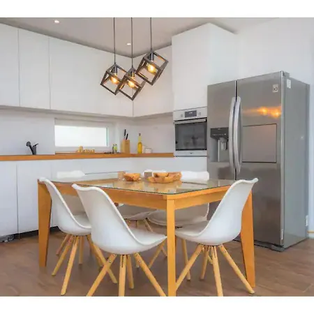White Dream Apartment *